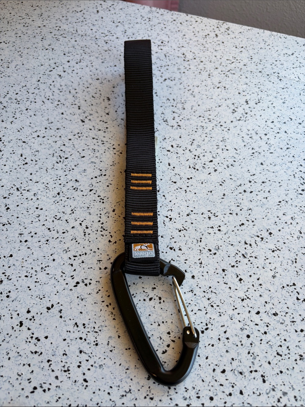 Kurgo pet tether system for car harness carabiner